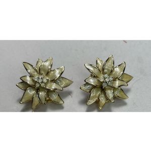 1 Pair of Nolan Miller Poinsettia Clip on Earrings